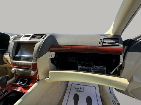 Used 2012 Lexus LS 460 Luxury image 33