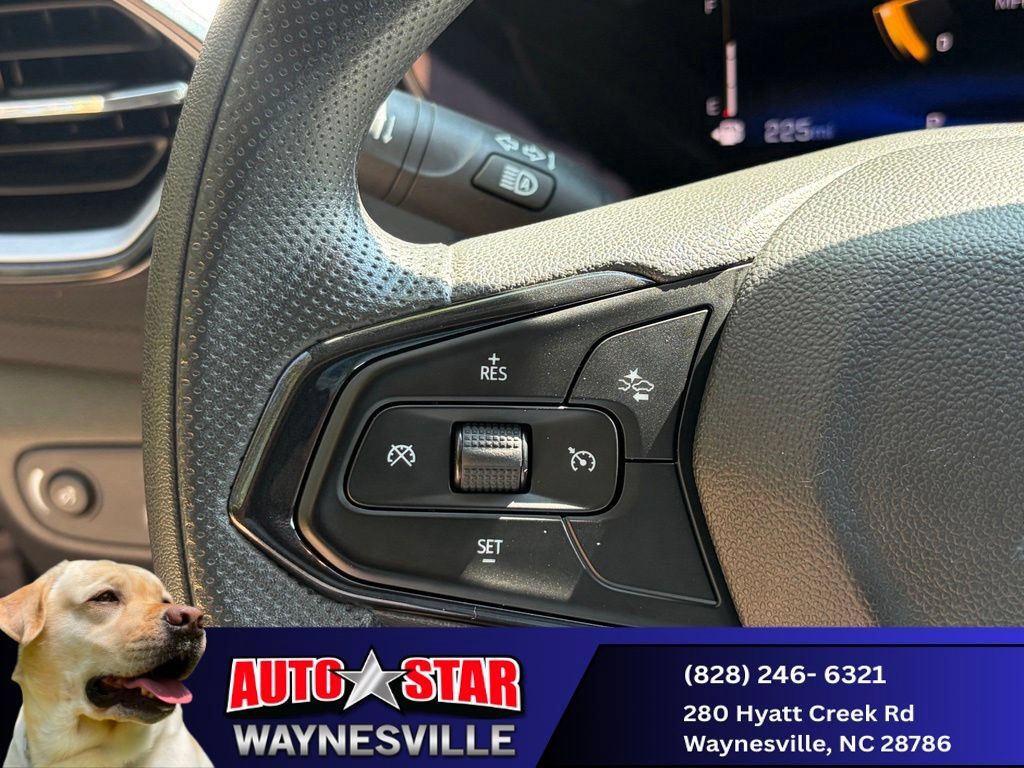Used 2024 Chevrolet TrailBlazer LT FWD image 24