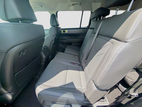 New 2026 Hyundai Santa Fe SEL FWD image 17