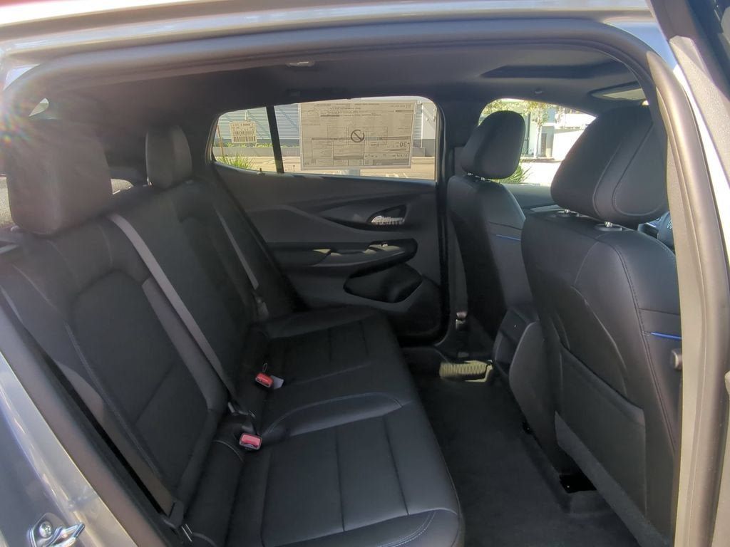 New 2026 Buick Envista Sport Touring w/ Convenience I Package FWD image 23
