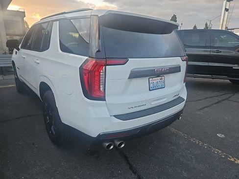 Used 2022 GMC Yukon AT4 AWD/4WD image 4