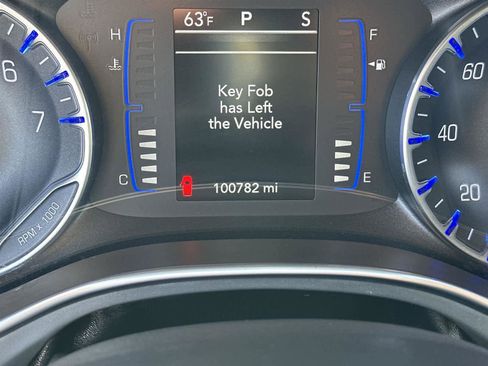 Used 2019 Chrysler Pacifica Touring Plus w/ S Appearance Package image 19