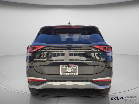 Certified 2025 Kia Sportage LX image 6
