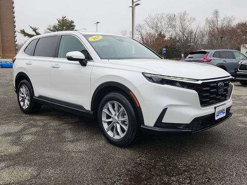 Used 2025 Honda CR-V EX-L image 3