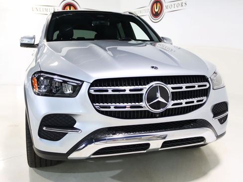 Used 2025 Mercedes-Benz GLE 350 4MATIC w/ Winter Package image 30