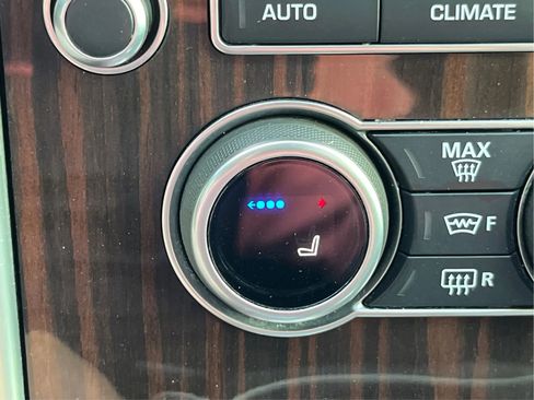 Used 2017 Land Rover Range Rover Long Wheelbase Supercharged image 37