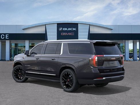 New 2026 GMC Yukon XL Elevation image 3