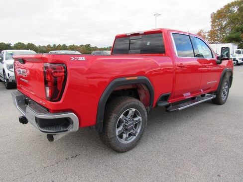 New 2026 GMC Sierra 2500 SLE w/ SLE Value Package; AWD/4WD image 7