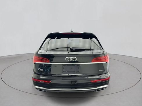 Certified 2023 Audi Q5 2.0T Premium w/ Convenience Package AWD/4WD image 3