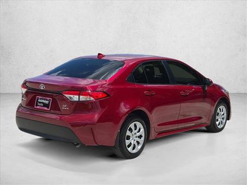 Used 2026 Toyota Corolla LE FWD image 5