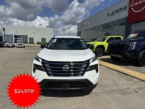 New 2026 Nissan Rogue S image 2