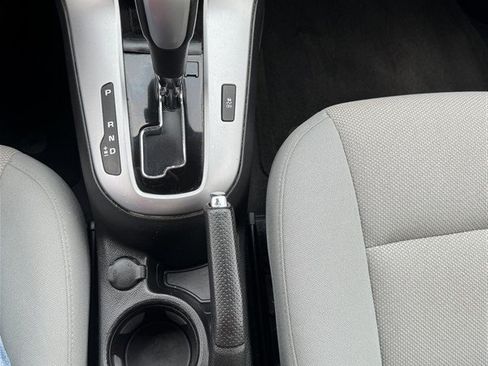 Used 2014 Chevrolet Cruze LT FWD image 22