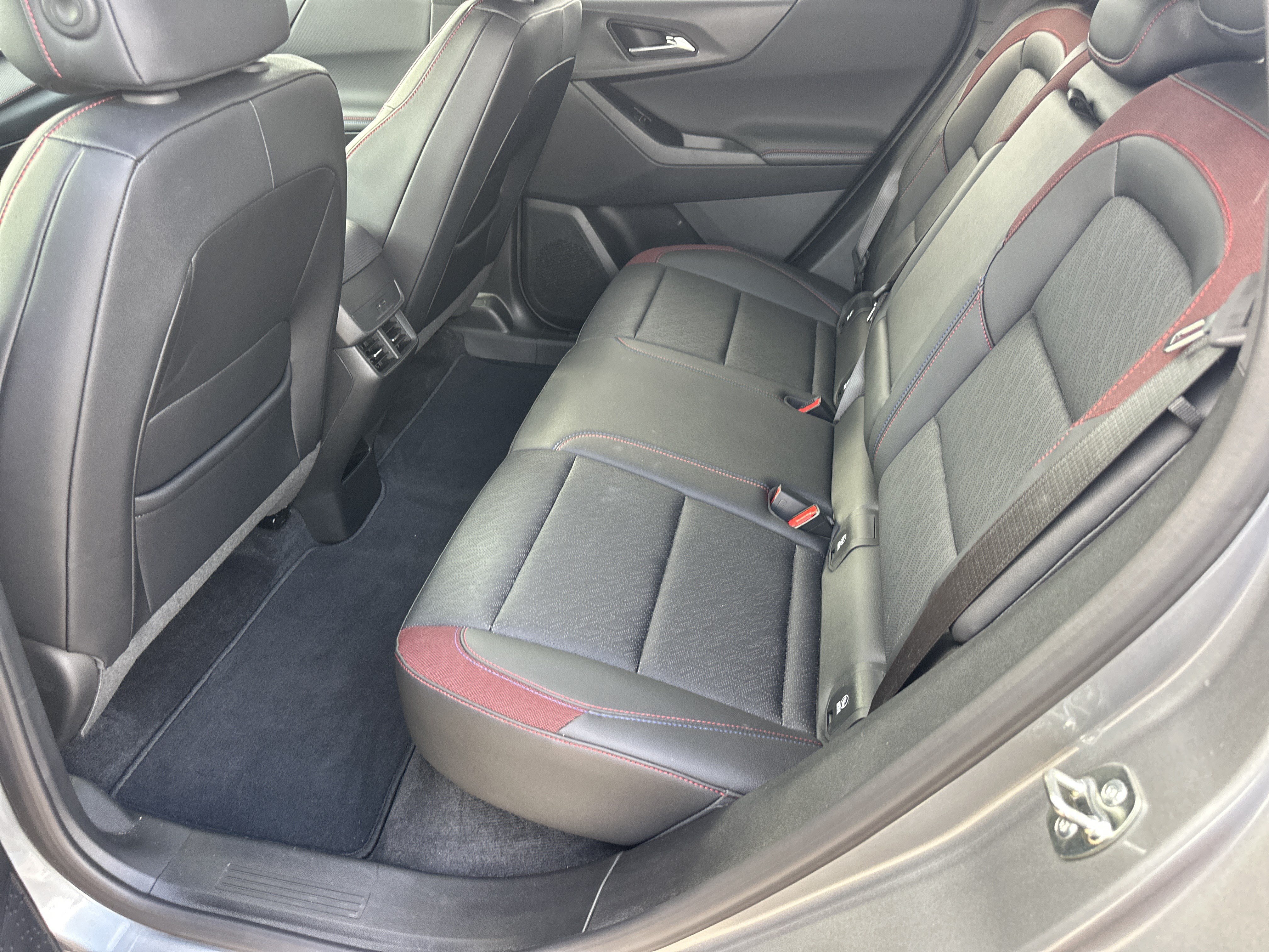 Certified 2025 Chevrolet Equinox RS AWD/4WD image 22