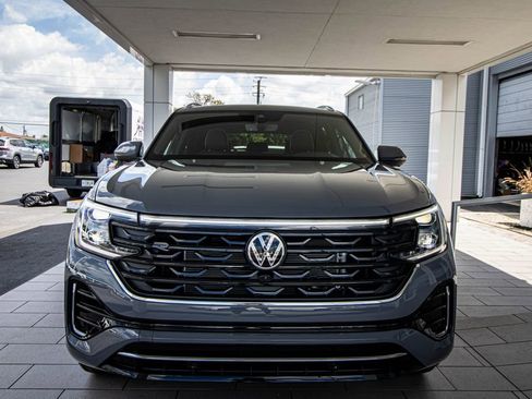 New 2026 Volkswagen Atlas Cross Sport SEL Premium R-Line AWD/4WD image 9