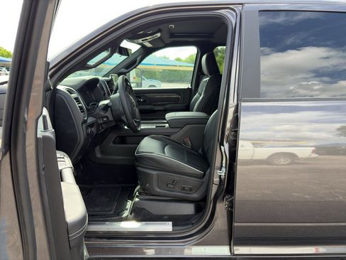 New 2026 RAM 2500 Limited AWD/4WD image 11