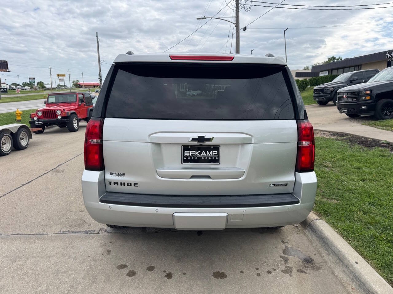 Used 2018 Chevrolet Tahoe Premier AWD/4WD image 4