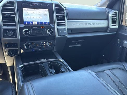 Used 2021 Ford F250 Platinum w/ Tremor Off-Road Package AWD/4WD image 19