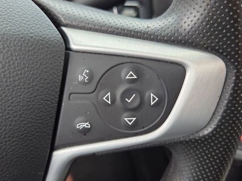 Used 2023 GMC Acadia SLE w/ Driver Convenience Package FWD image 21