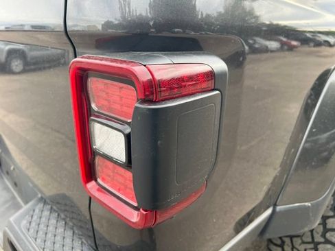Used 2021 Jeep Gladiator Sport w/ Quick Order Package 24Q 80Th AWD/4WD image 11