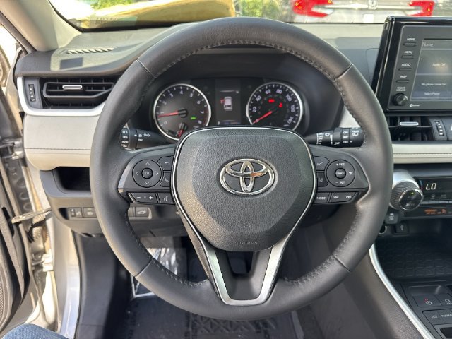Used 2021 Toyota RAV4 XLE Premium FWD image 14