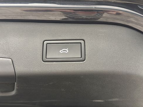Used 2023 Volkswagen ID.4 Pro S AWD/4WD image 28