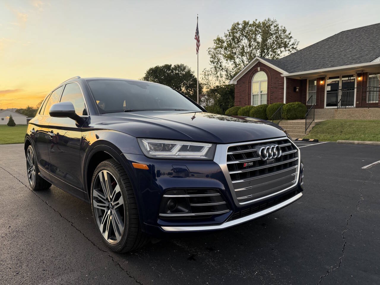 Used 2018 Audi SQ5 Prestige w/ Prestige Package AWD/4WD image 7