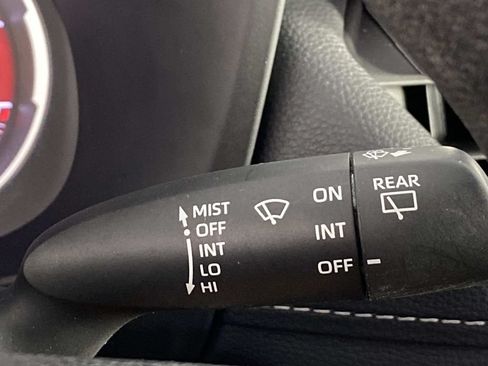 Used 2024 Toyota RAV4 LE AWD/4WD image 18