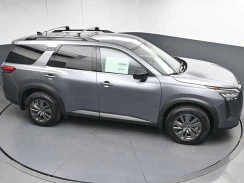 New 2026 Nissan Pathfinder SV image 32