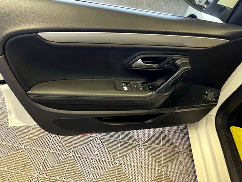 Used 2010 Volkswagen CC Sport image 24
