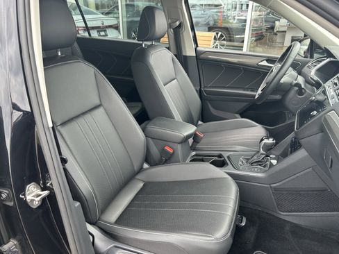 Certified 2023 Volkswagen Tiguan SE image 27