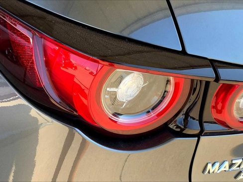 New 2026 MAZDA MAZDA3 Hatchback w/Premium Plus Pkg image 14