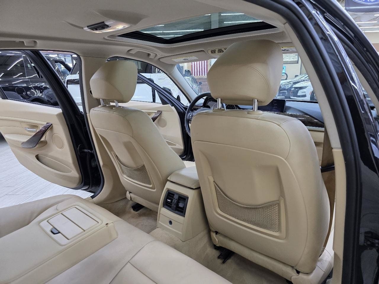 Used 2013 BMW 328i Sedan RWD image 23