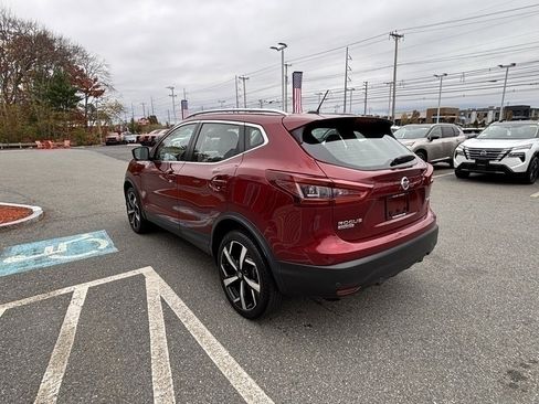 Used 2022 Nissan Rogue Sport SL w/ Premium Package image 5