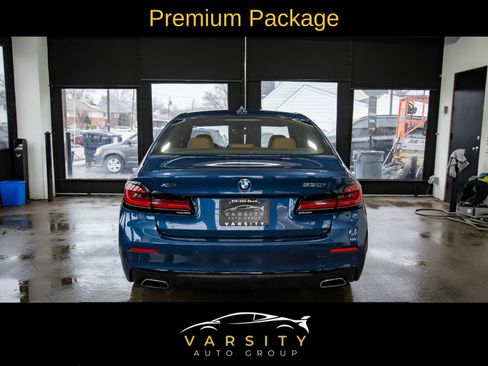 Used 2022 BMW 530i xDrive w/ Premium Package image 5