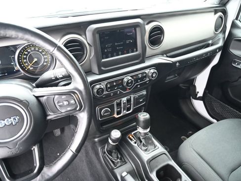 Used 2021 Jeep Wrangler Unlimited Sport image 33