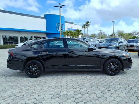 Used 2025 Honda Accord SE image 13