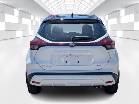 Certified 2023 Nissan Kicks SR FWD image 6