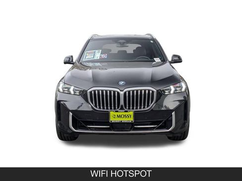 Used 2025 BMW X5 xDrive50e AWD/4WD image 4