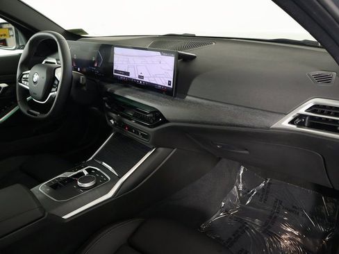 Used 2025 BMW 330i Sedan w/ Convenience Package image 9
