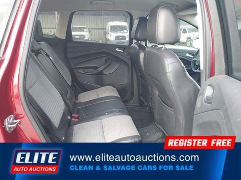 Used 2017 Ford Escape Titanium image 16