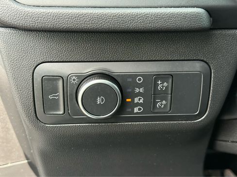 Used 2022 Ford Escape SEL image 22