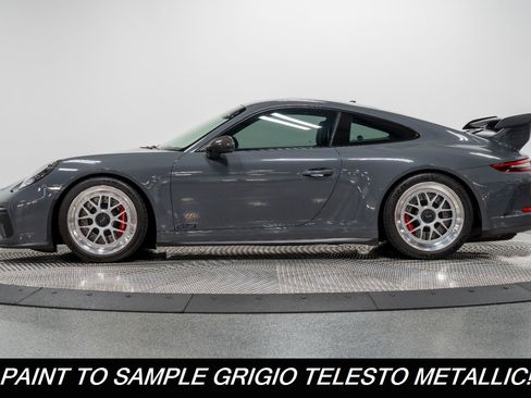 Used 2018 Porsche 911 GT3 RWD image 2