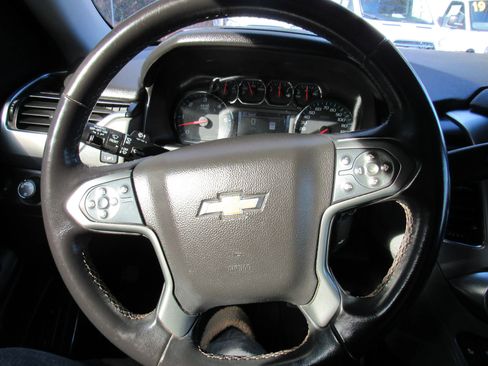 Used 2020 Chevrolet Tahoe LT image 13