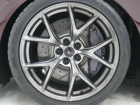 Used 2018 Ford Mustang GT Premium w/ Performance Package - Level 2 RWD image 29