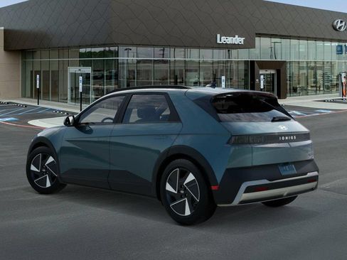 New 2027 Hyundai Ioniq 5 SEL RWD image 5