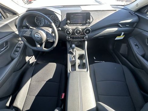 New 2025 Nissan Sentra S image 24