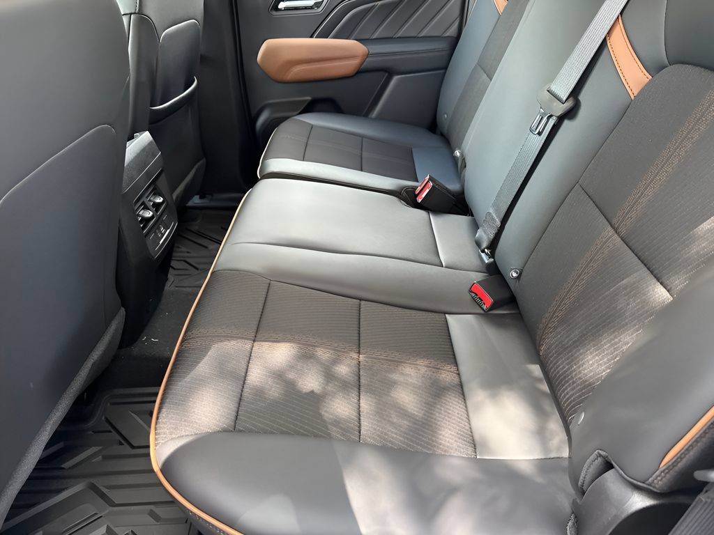 New 2026 GMC Canyon AT4 AWD/4WD image 22