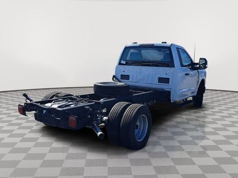 New 2025 Ford F350 XL w/ XL Chrome Package image 5