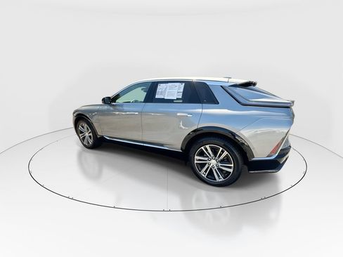 Used 2024 Cadillac Lyriq Luxury RWD image 6