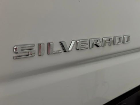 Used 2022 Chevrolet Silverado 1500 Custom image 22